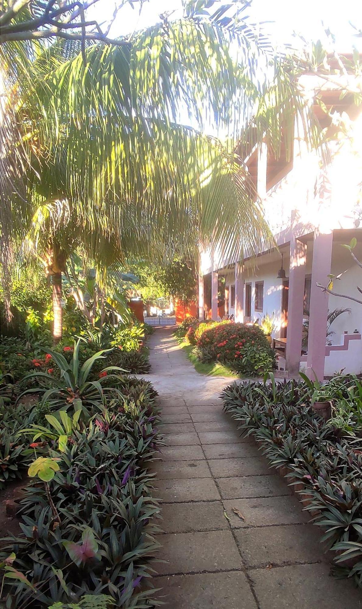 El Belga Loco Hotel Las Penitas Exterior photo